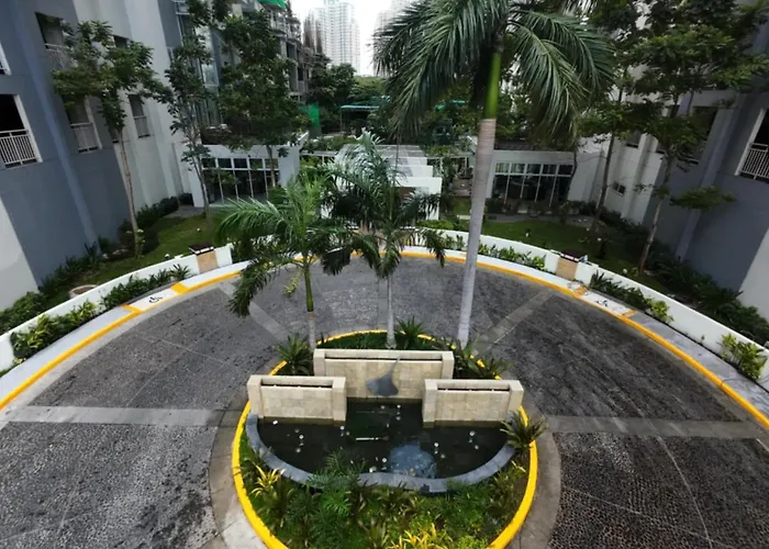 Kasara Urban Elly's Pad With Balcony شقة مانيلا