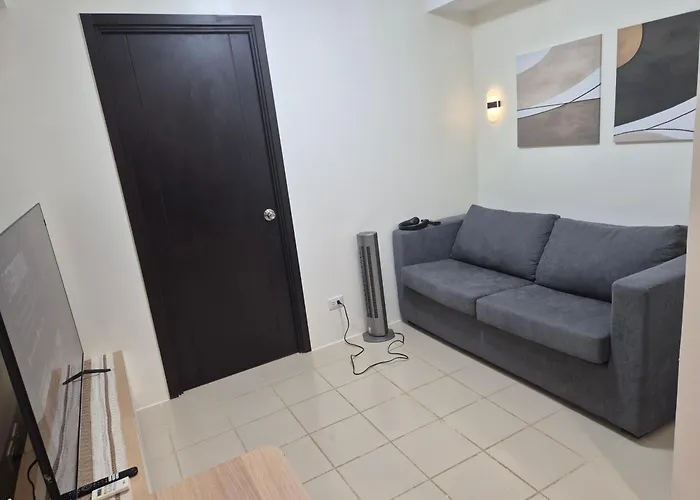 شقة Kasara Urban Elly's Pad With Balcony مانيلا