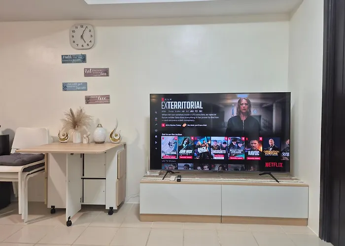 شقة Kasara Urban Elly's Pad With Balcony مانيلا