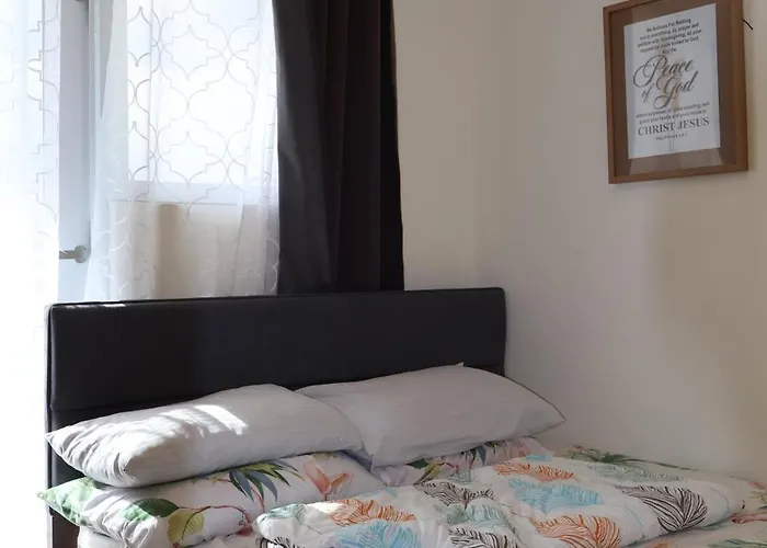 شقة Kasara Urban Elly's Pad With Balcony