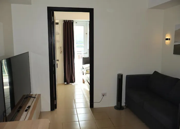 شقة Kasara Urban Elly's Pad With Balcony مانيلا