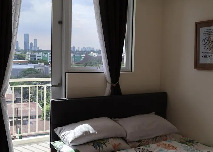 Kasara Urban Elly's Pad With Balcony *
