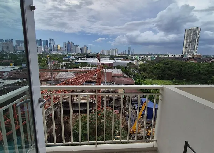 شقة Kasara Urban Elly's Pad With Balcony *